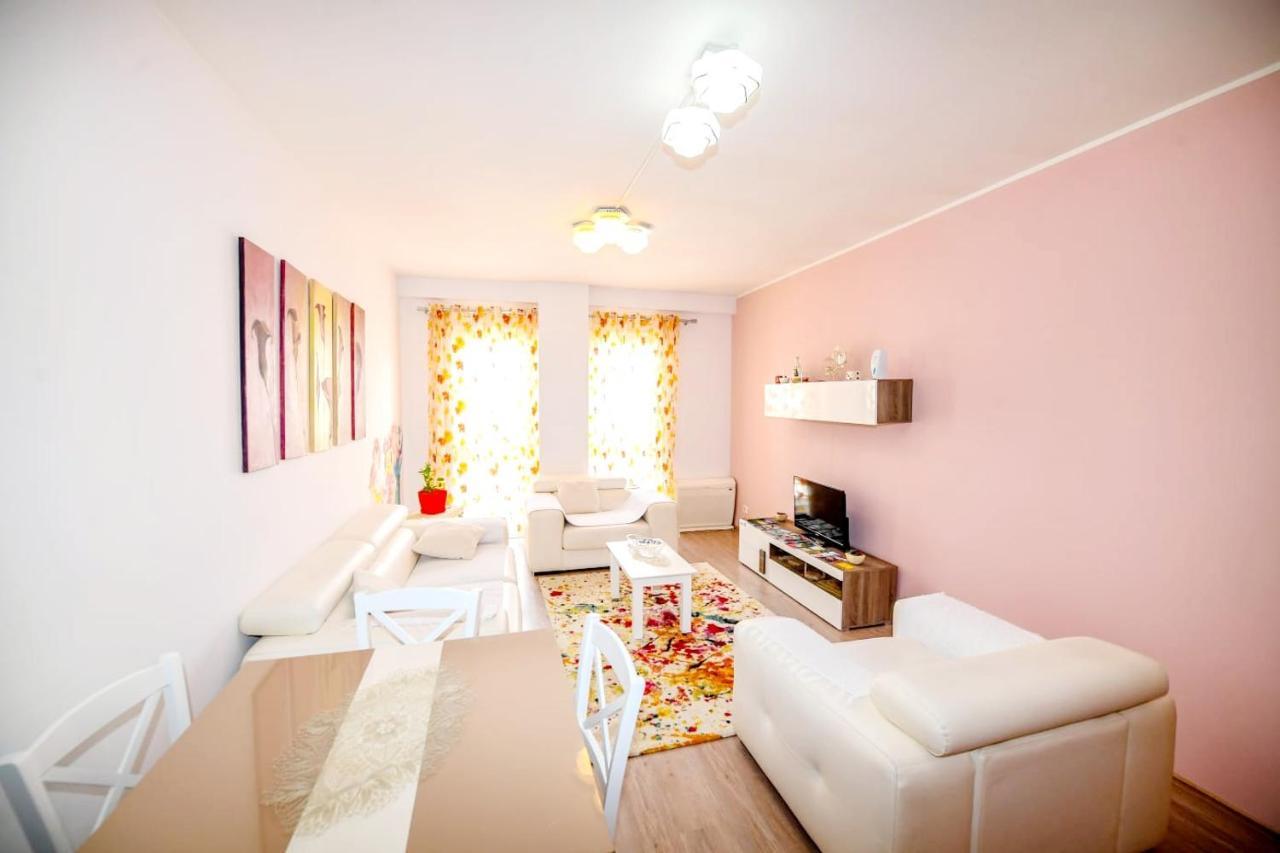 Happy Stories' Apartment In City Centre Σκόδρα Εξωτερικό φωτογραφία